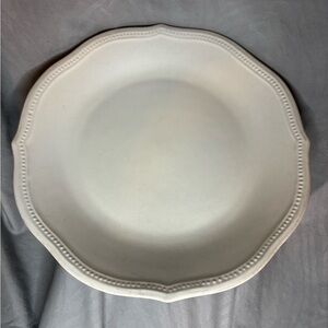 Lenox French Perle Bead Classic Cream Dinner Plate - 10.5 in chip on bottom
